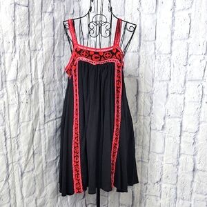 INLUV Elegant Black and Red Mini‎ Dress